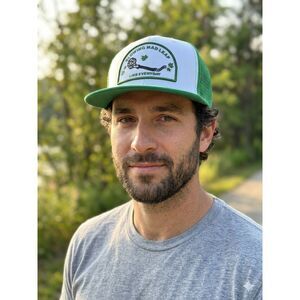 Green White A.Lab Trucker hat "Blowing Mad Leaf Like Everyday"